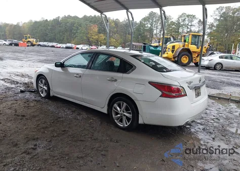 2015 Nissan Altima 2.5 Sv from USA, damaged, VIN 1N4AL3AP2FC252905